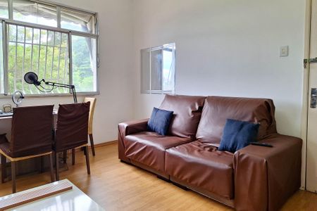 Apartamento à venda com 85m², 2 quartos e sem vaga Apartamento à venda com 85m², 2 quartos e sem vagaSala