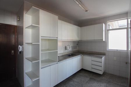 Apartamento para alugar com 98m², 3 quartos e 2 vagasCozinha