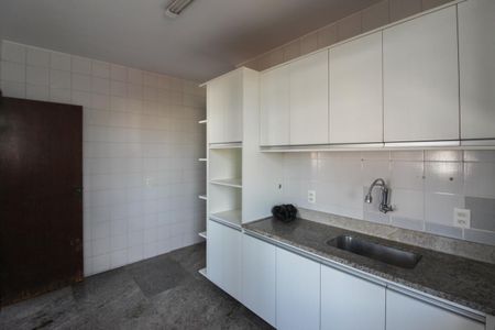 Apartamento para alugar com 98m², 3 quartos e 2 vagasCozinha