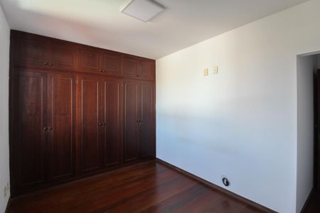 Apartamento para alugar com 98m², 3 quartos e 2 vagasSuíte