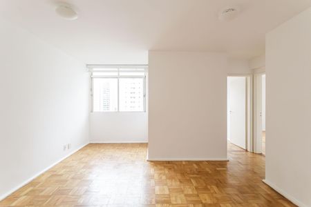 Sala de apartamento para alugar com 2 quartos, 73m² em Indianópolis, São Paulo
