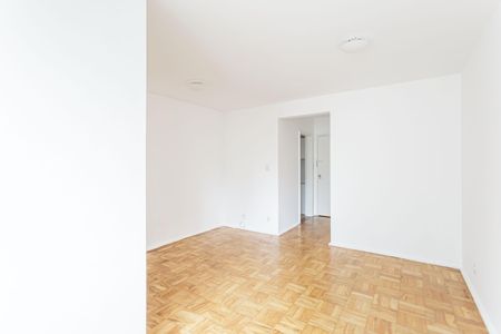 Sala de apartamento para alugar com 2 quartos, 73m² em Indianópolis, São Paulo