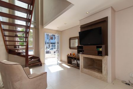 Sala de casa para alugar com 4 quartos, 150m² em Hípica, Porto Alegre