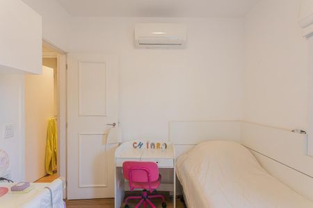 Quarto de apartamento à venda com 2 quartos, 100m² em Pinheiros, São Paulo