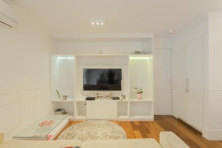 Sala de apartamento à venda com 2 quartos, 100m² em Pinheiros, São Paulo
