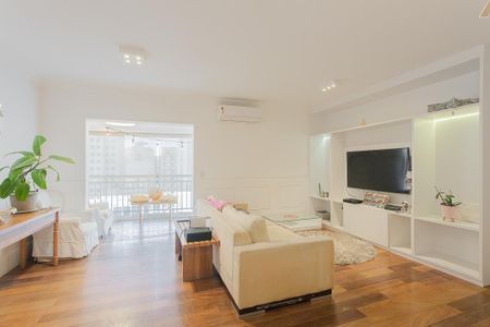 Sala de apartamento à venda com 2 quartos, 100m² em Pinheiros, São Paulo