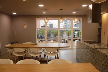 Apartamento para alugar com 31m², 1 quarto e sem vagaÁrea comum - Salão de festas