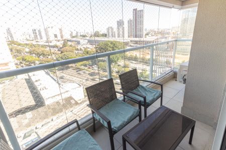 Apartamento à venda com 61m², 2 quartos e 1 vaga Apartamento à venda com 61m², 2 quartos e 1 vagaVaranda
