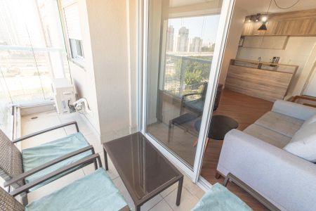 Apartamento à venda com 61m², 2 quartos e 1 vaga Apartamento à venda com 61m², 2 quartos e 1 vagaVaranda