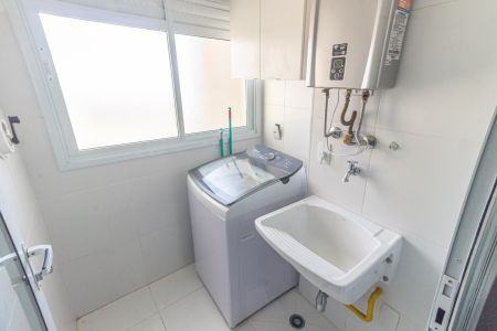Apartamento à venda com 61m², 2 quartos e 1 vaga Apartamento à venda com 61m², 2 quartos e 1 vagaÁrea de Serviço