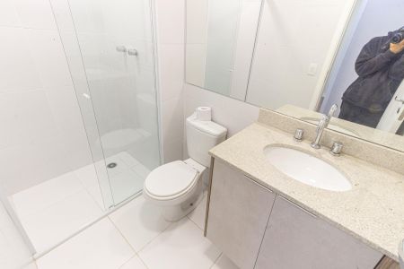 Apartamento à venda com 61m², 2 quartos e 1 vaga Apartamento à venda com 61m², 2 quartos e 1 vagaBanheiro