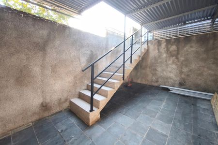 Quintal - Garagem de kitnet/studio para alugar com 1 quarto, 23m² em Vila Lemos, Campinas