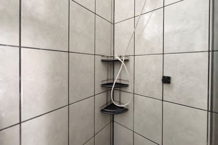 Banheiro de kitnet/studio para alugar com 1 quarto, 40m² em Vila Lemos, Campinas