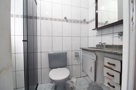 Banheiro da suíte de casa à venda com 5 quartos, 125m² em Cidade Ademar, São Paulo