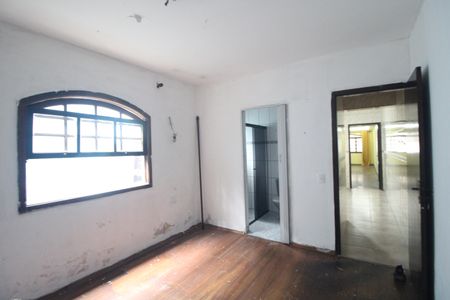 Casa à venda com 125m², 5 quartos e 2 vagasSuíte