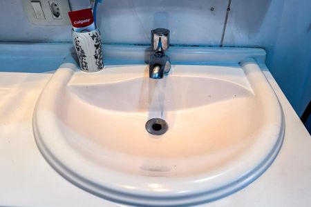 Casa à venda com 99m², 3 quartos e sem vaga Casa à venda com 99m², 3 quartos e sem vagaBanheiro