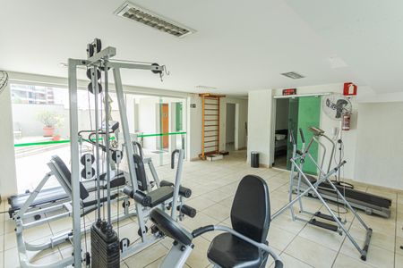 Apartamento à venda com 107m², 3 quartos e 4 vagas Apartamento à venda com 107m², 3 quartos e 4 vagasÁrea comum - Academia