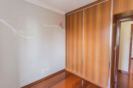 Apartamento à venda com 107m², 3 quartos e 4 vagas Apartamento à venda com 107m², 3 quartos e 4 vagasQuarto 2