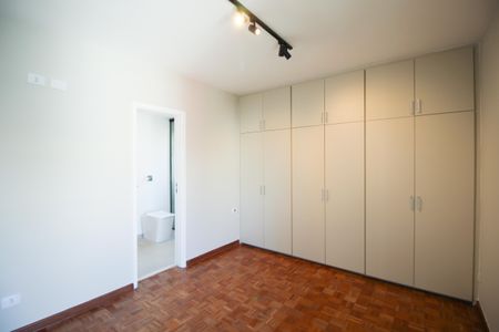 Apartamento à venda com 125m², 2 quartos e 2 vagas Apartamento à venda com 125m², 2 quartos e 2 vagasSuíte 1