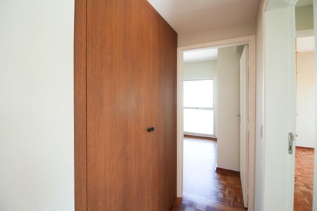Apartamento à venda com 125m², 2 quartos e 2 vagas Apartamento à venda com 125m², 2 quartos e 2 vagasCorredor
