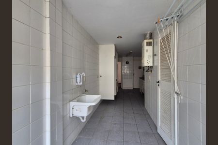 Apartamento para alugar com 198m², 4 quartos e 2 vagas