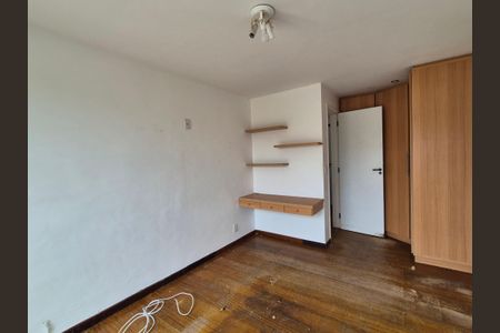 Apartamento para alugar com 198m², 4 quartos e 2 vagas