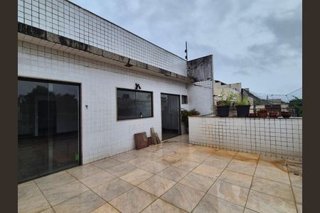 Apartamento para alugar com 198m², 4 quartos e 2 vagas