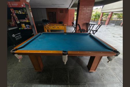 Apartamento à venda com 65m², 2 quartos e 1 vaga Apartamento à venda com 65m², 2 quartos e 1 vagaSala de jogos