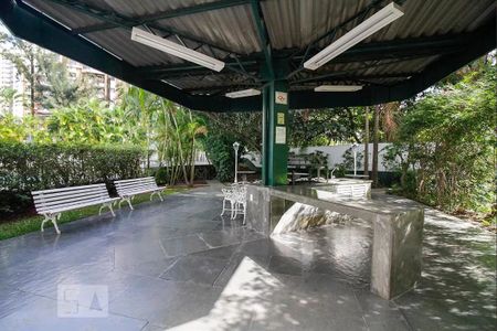 Apartamento à venda com 85m², 3 quartos e 2 vagas Apartamento à venda com 85m², 3 quartos e 2 vagasChurrasqueira