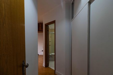 Apartamento à venda com 85m², 3 quartos e 2 vagas Apartamento à venda com 85m², 3 quartos e 2 vagasSuíte