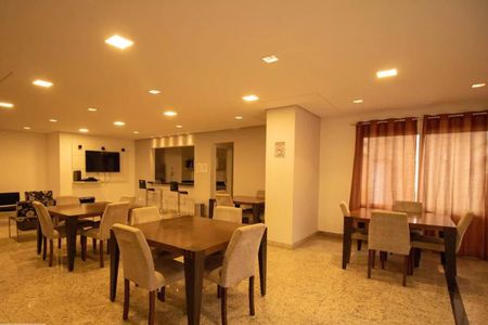 Apartamento à venda com 114m², 3 quartos e 3 vagas Apartamento à venda com 114m², 3 quartos e 3 vagasÁrea comum - Salão de festas