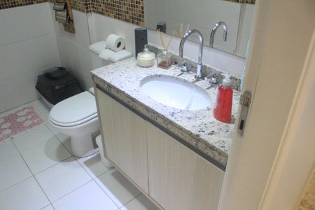 Apartamento à venda com 114m², 3 quartos e 3 vagasBanheiro 1