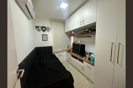Quarto de apartamento à venda com 3 quartos, 80m² em Vila Isabel, Rio de Janeiro