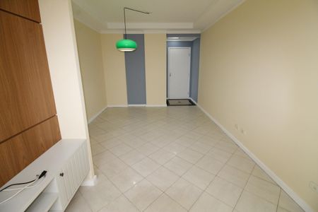 Apartamento para alugar com 65m², 2 quartos e 1 vagaSala