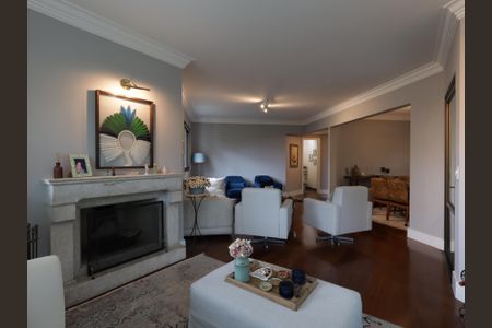 Apartamento à venda com 246m², 4 quartos e 4 vagasSala