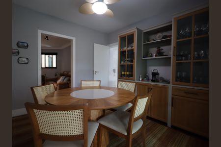 Apartamento à venda com 246m², 4 quartos e 4 vagasSala de almoço