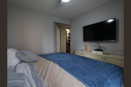 Apartamento à venda com 246m², 4 quartos e 4 vagasSuíte 1