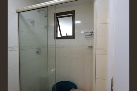 Apartamento à venda com 246m², 4 quartos e 4 vagasBanheiro da Suíte 2