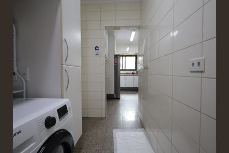 Apartamento à venda com 246m², 4 quartos e 4 vagasÁrea de Serviço