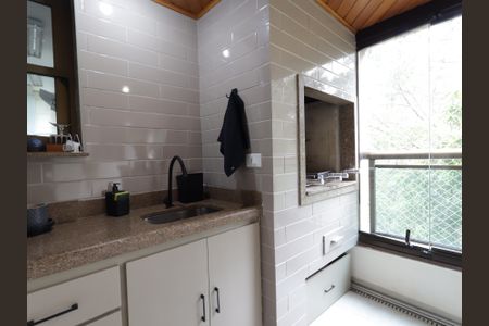 Apartamento à venda com 246m², 4 quartos e 4 vagasVaranda gourmet