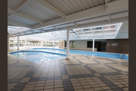 Apartamento à venda com 246m², 4 quartos e 4 vagasPiscina Coberta