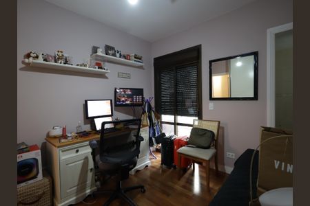 Apartamento à venda com 246m², 4 quartos e 4 vagasSuíte 2