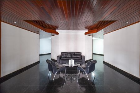 Apartamento à venda com 77m², 3 quartos e 1 vaga Apartamento à venda com 77m², 3 quartos e 1 vagaHall de entrada