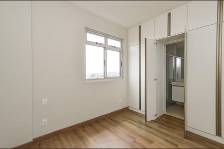 Suíte de apartamento à venda com 3 quartos, 77m² em União, Belo Horizonte