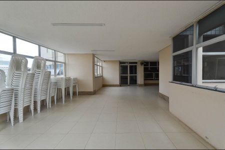 Apartamento à venda com 77m², 3 quartos e 1 vaga Apartamento à venda com 77m², 3 quartos e 1 vagaÁrea comum - Salão de festas