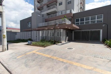 Apartamento para alugar com 67m², 2 quartos e 1 vaga Apartamento para alugar com 67m², 2 quartos e 1 vagaFachada