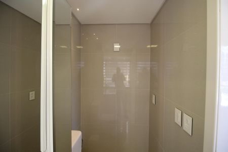 Apartamento à venda com 53m², 1 quarto e 1 vagaBanheiro da Suíte 1