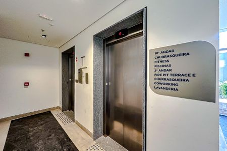 Studio à venda com 21m², 1 quarto e sem vagaÁrea comum