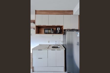 Cozinha de kitnet/studio para alugar com 1 quarto, 21m² em Alto do Ipiranga, São Paulo