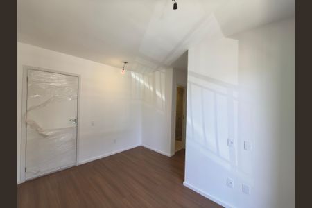 Apartamento à venda com 41m², 2 quartos e sem vaga Apartamento à venda com 41m², 2 quartos e sem vagaSala